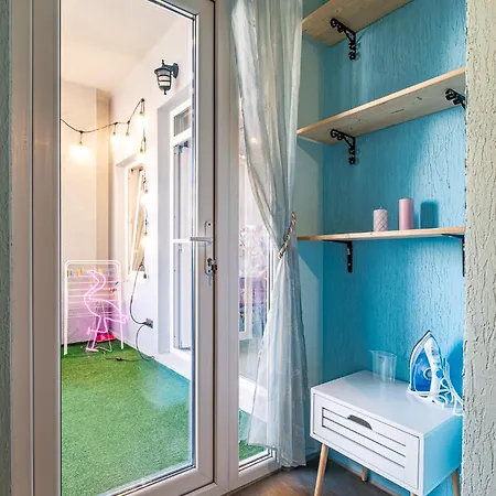 Flamingo Center Apartment