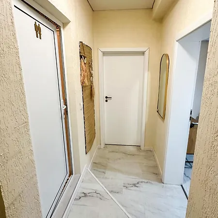 Appartement Flamingo Center *